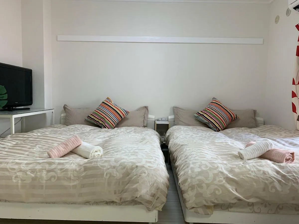 Goldhouse Shinosaka 303 Apartment
